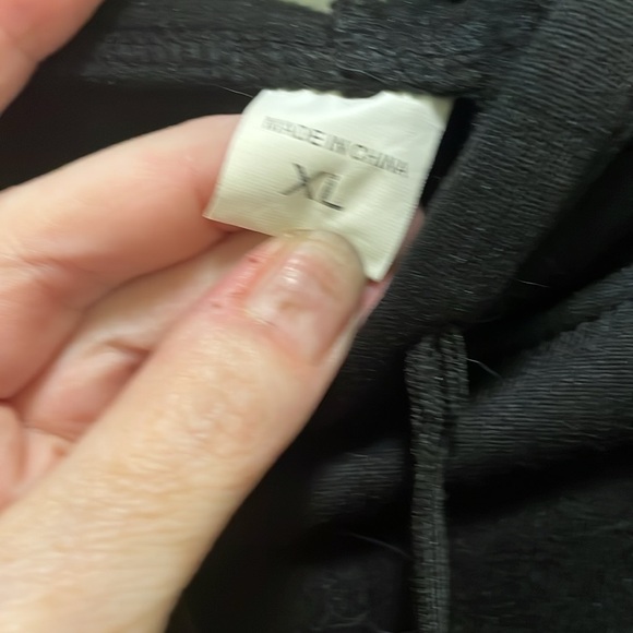 Essential hoodie - Picture 3 of 4